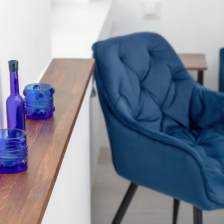 Cosy In Center By Renters *