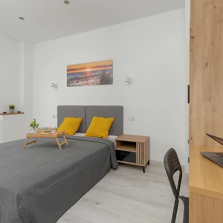 Cosy In Center By Renters Gdansk